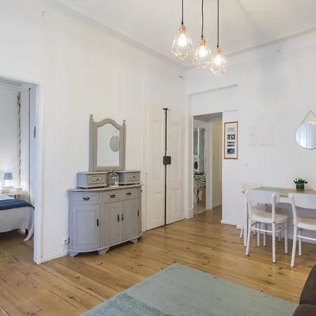 Apartment Universal