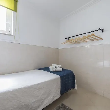 Apartment Universal